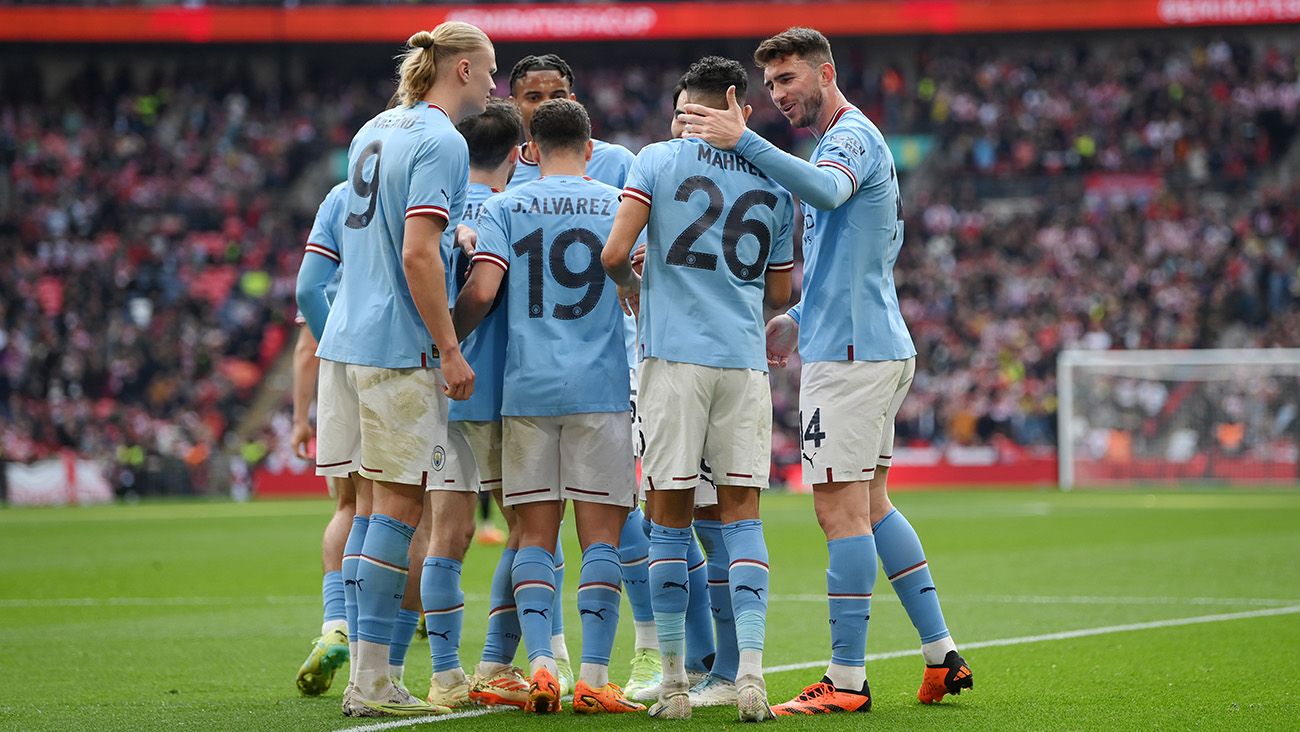 Jugadores del Manchester City festejan uno de los goles ante el Sheffield (3-0)
