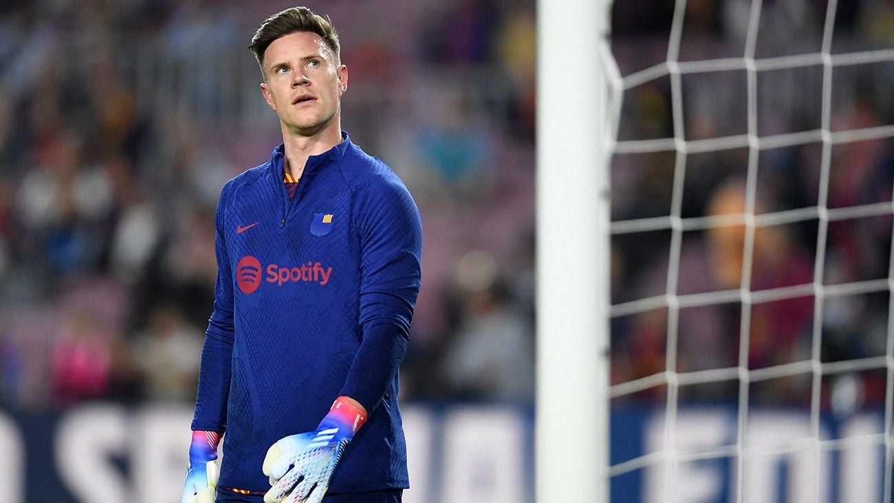 Marc-André ter Stegen in a warm-up with FC Barcelona