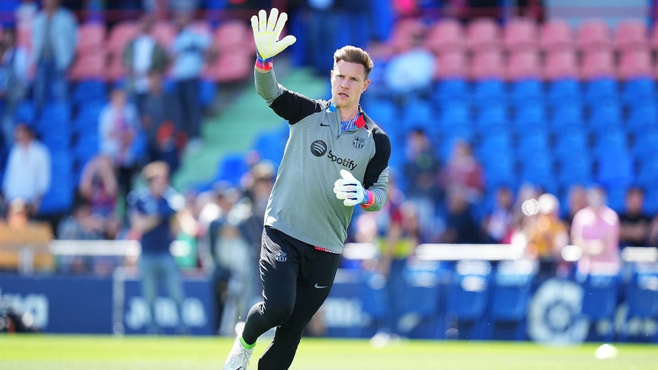 Marc-André ter Stegen in a warm-up with FC Barcelona