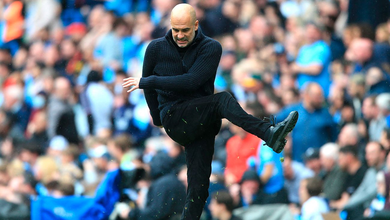 Pep Guardiola durante un partido del City