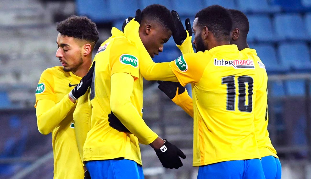 Sochaux celebrating a goal