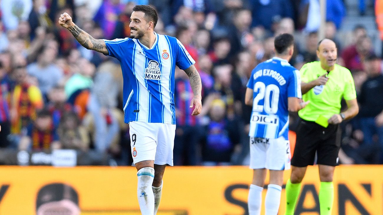 Joselu celebrating his goal in the last Catalan derby (1-1)