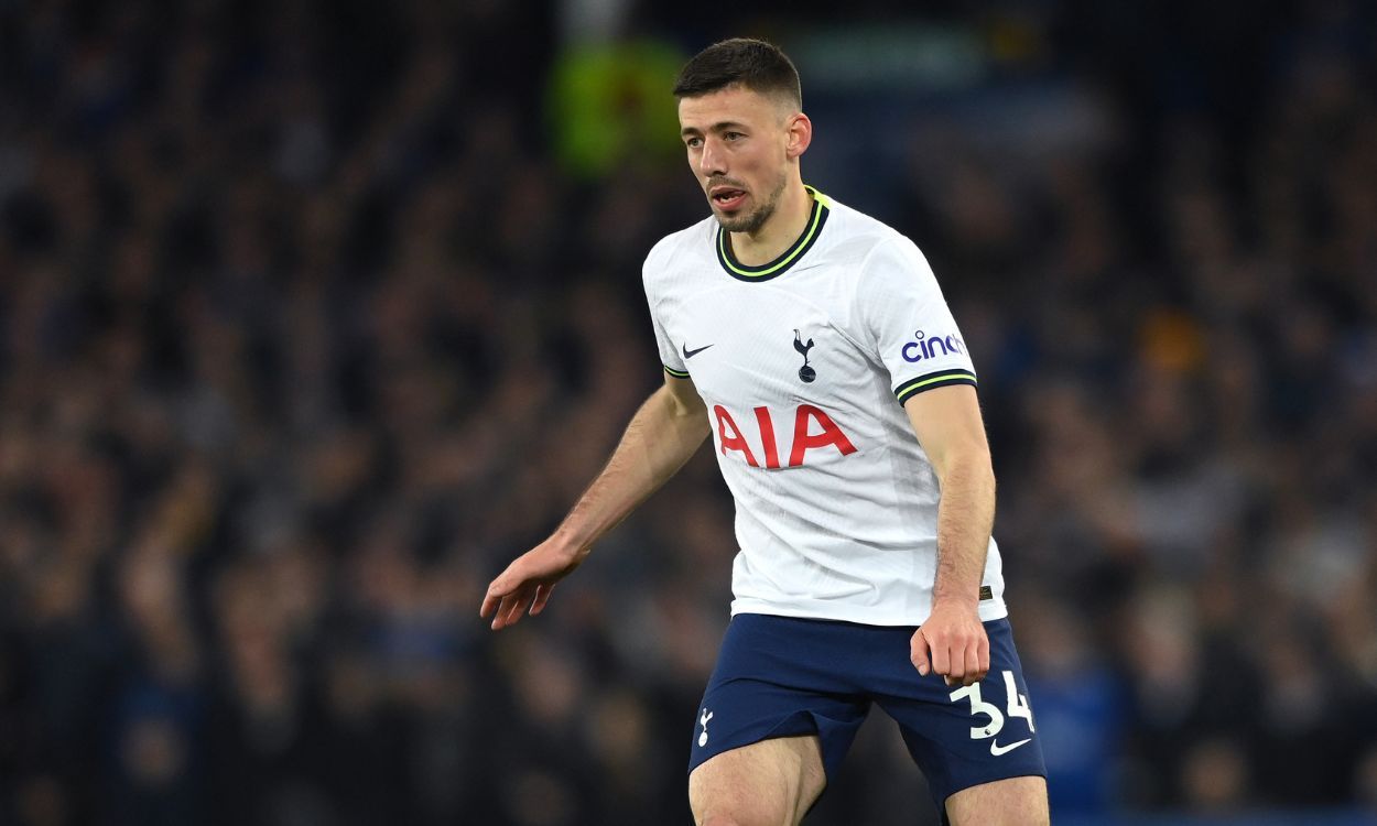 Clément Lenglet durante un partido con el Tottenham