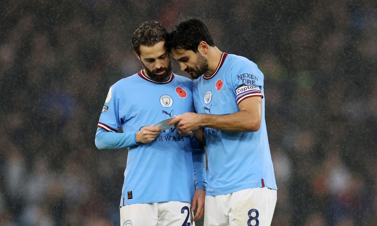 Gündogan y Bernardo Silva en un partido del Manchester City