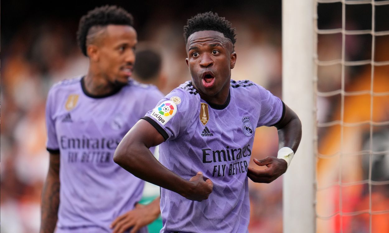 Vinicius Jr en un partido en Mestalla