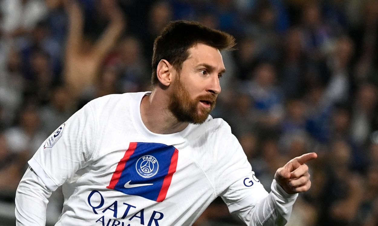 Leo Messi celebra un gol con el PSG