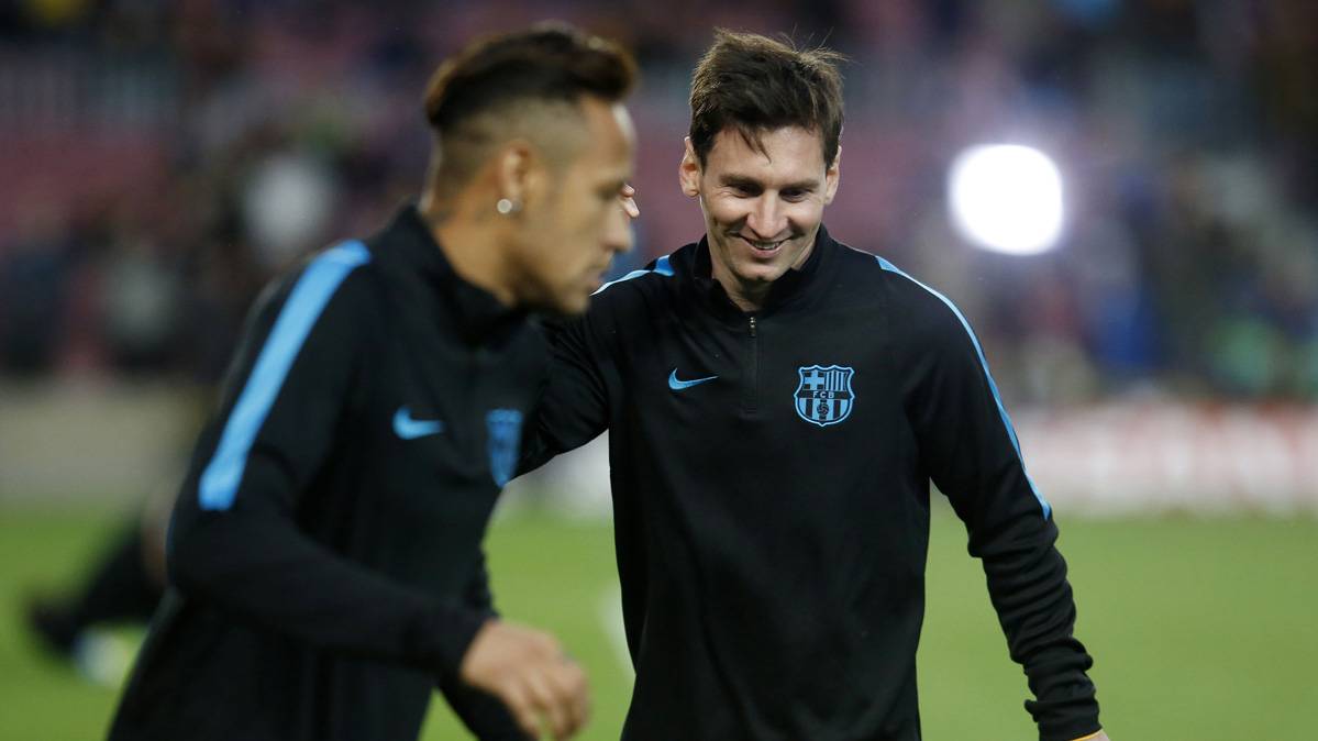 Leo Messi, ejercitándose con Neymar antes de un partido