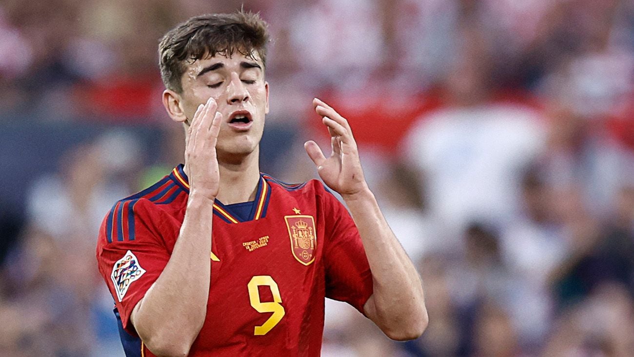 Gavi during the Spain-Croatia match of the Nations League
