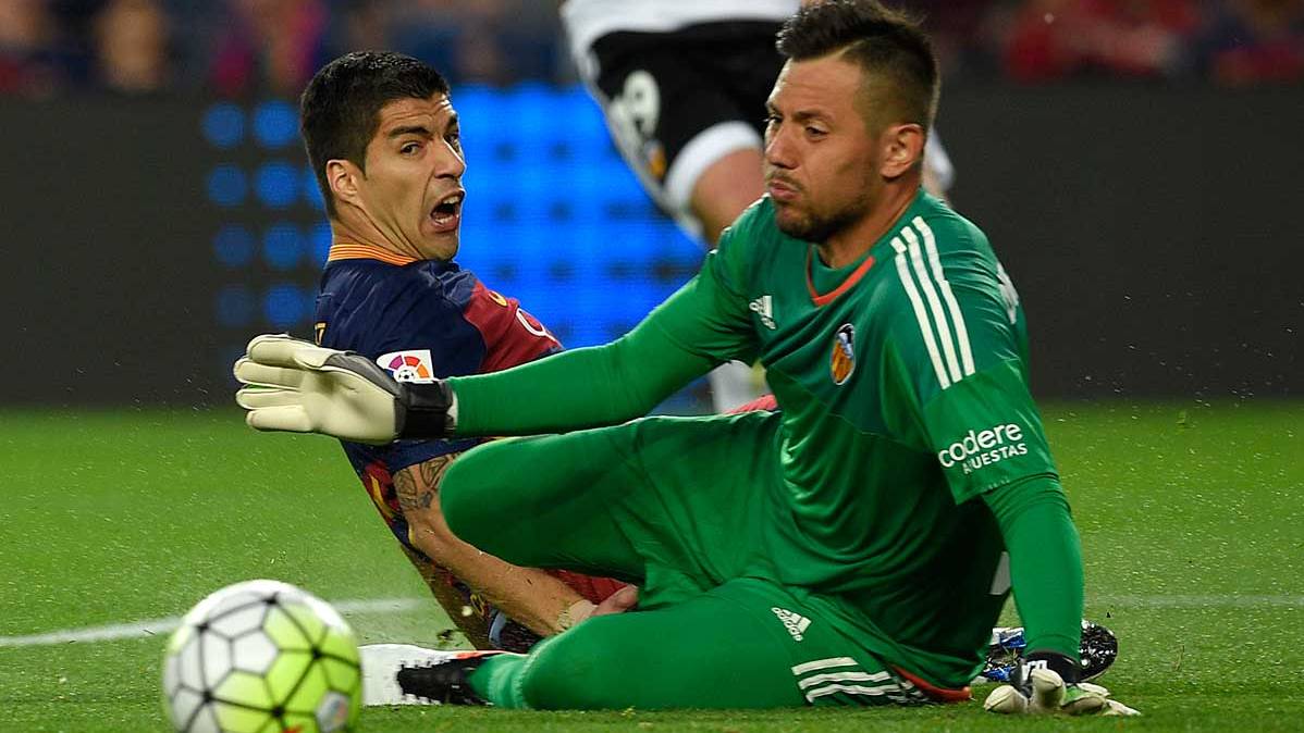 Diego Alves was the best of Valencia in front of the FC Barcelona