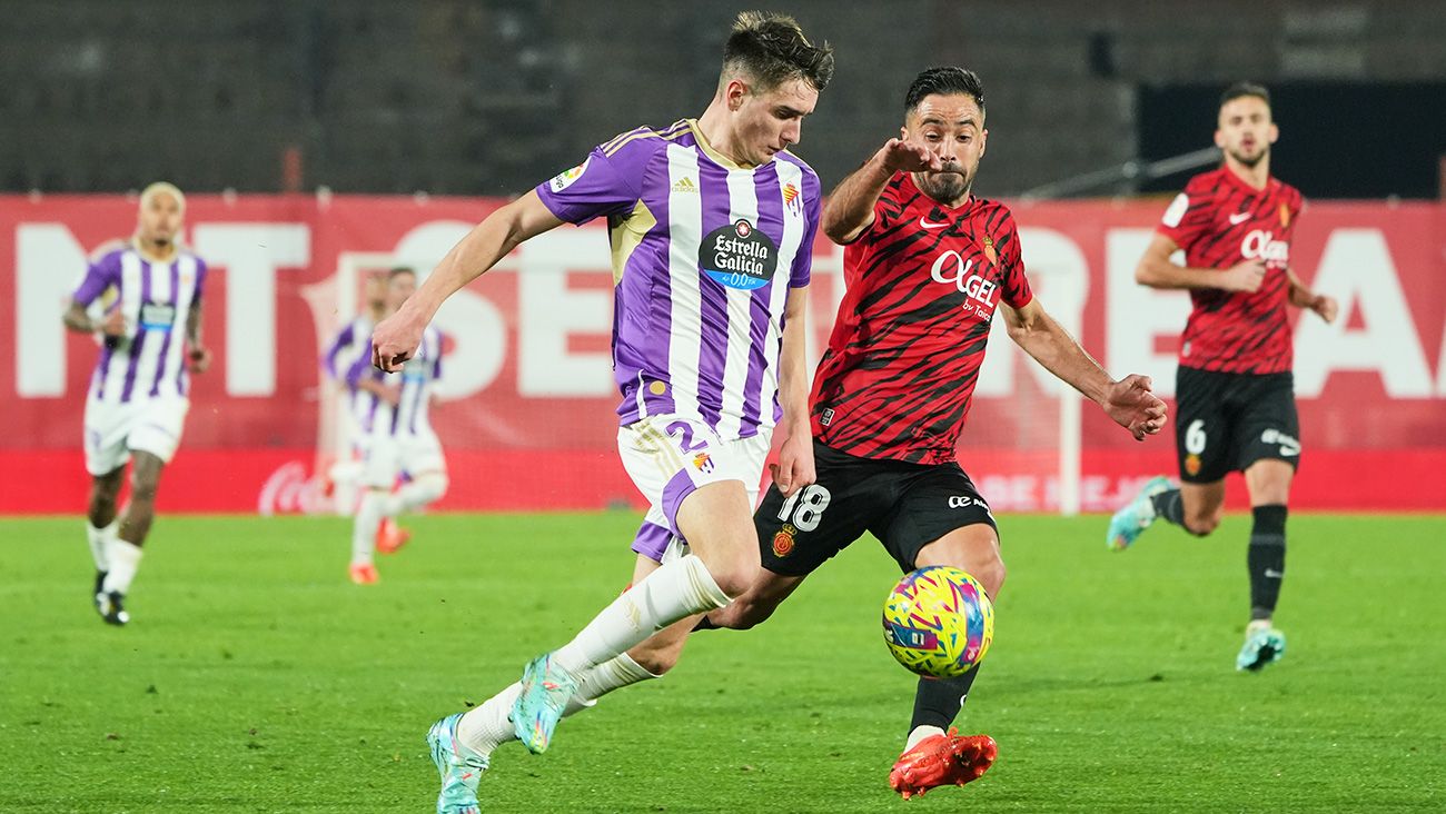 Iván Fresneda en un duelo ante Jaume Costa