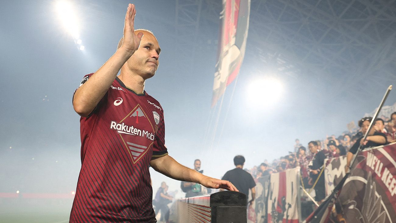 Andrés Iniesta durante su despedida del Vissel Kobe