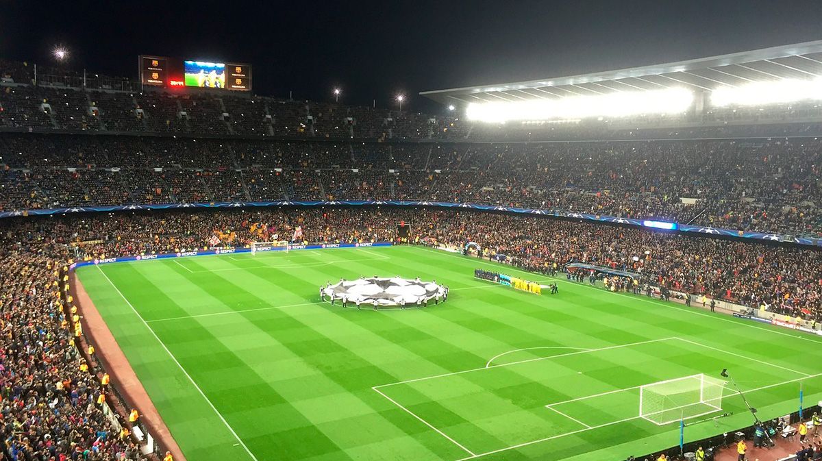 El Camp Nou en una noche de Champions