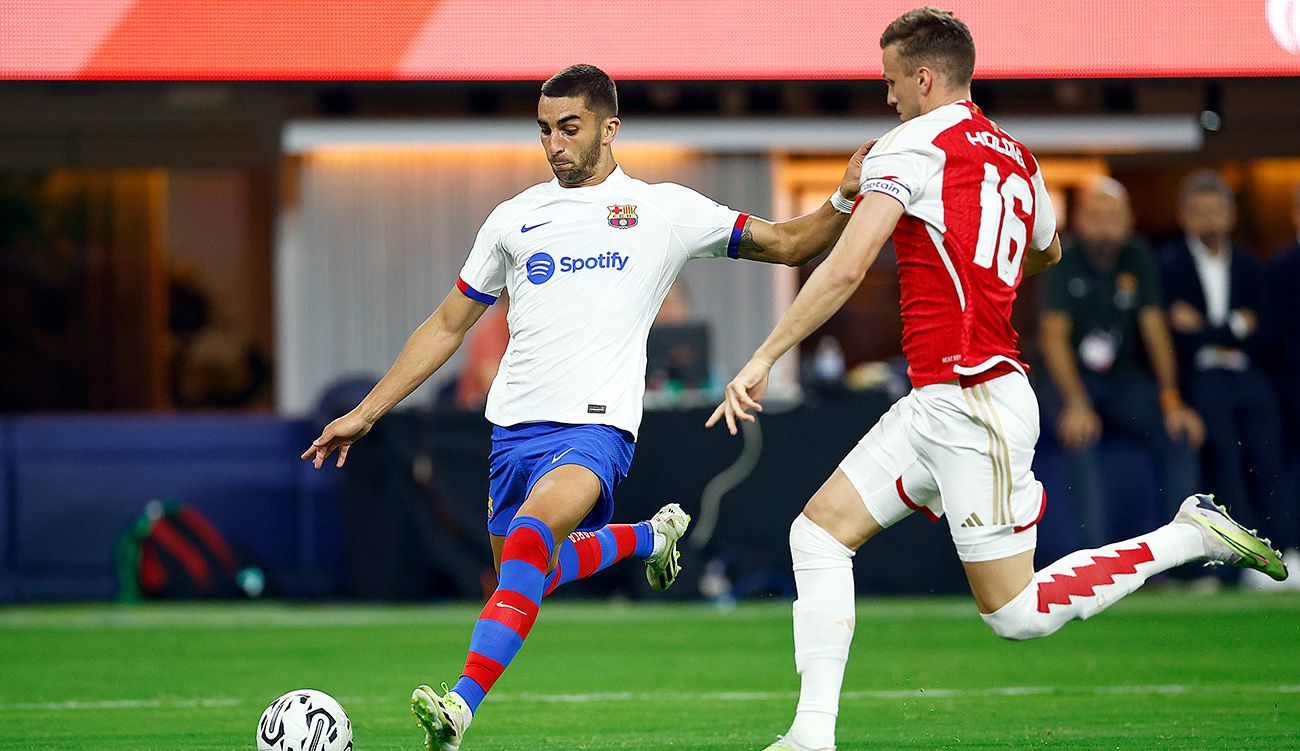 Ferran Torres with Barça against Arsenal