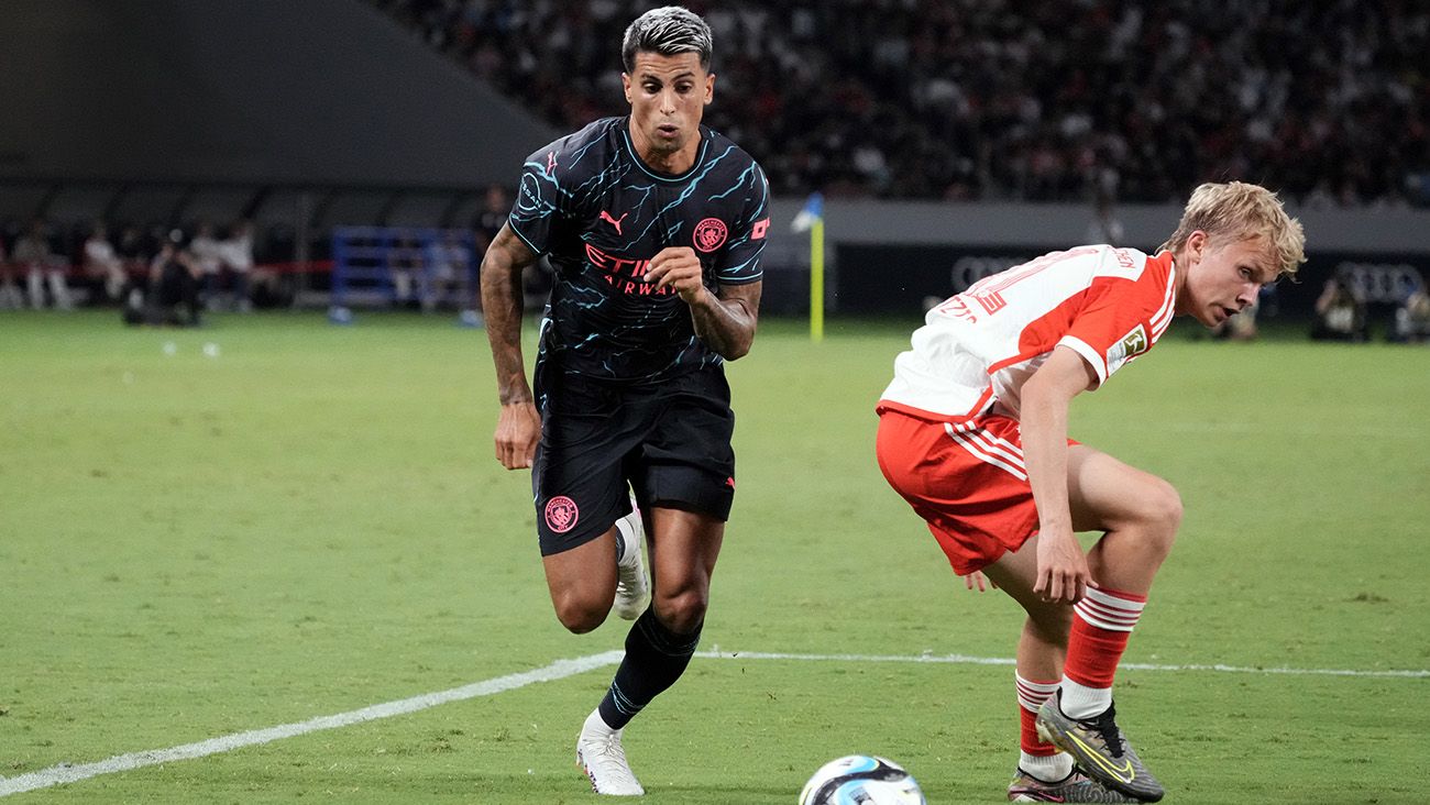 Joao Cancelo en un amistoso con el Manchester City