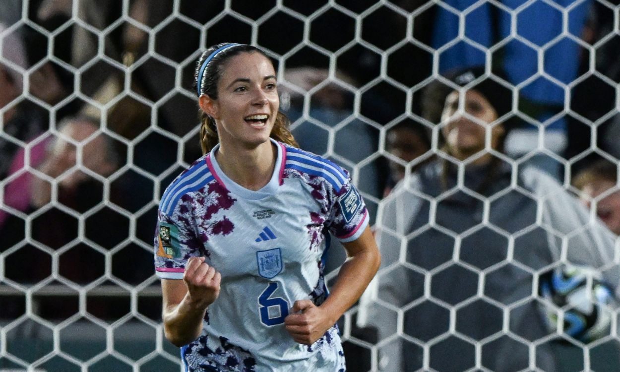 Aitana Bonmatí celebra un gol con España en el Mundial