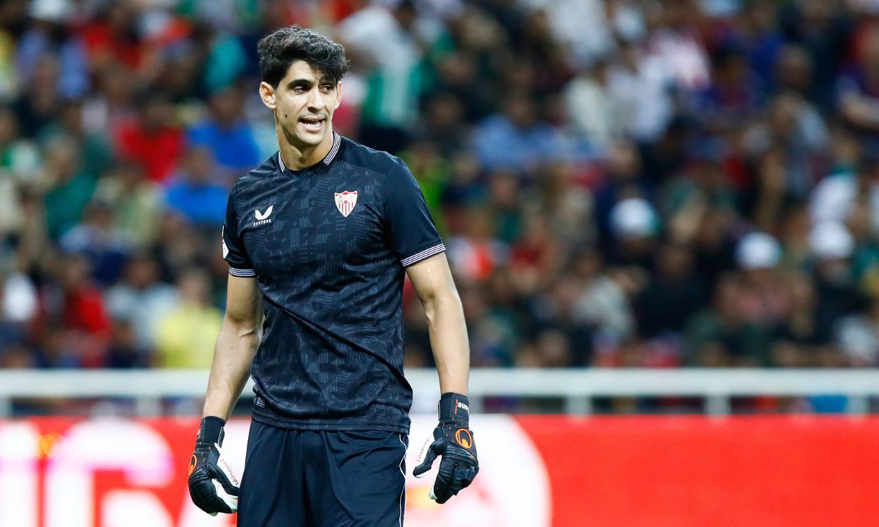 Bono, portero del Sevilla