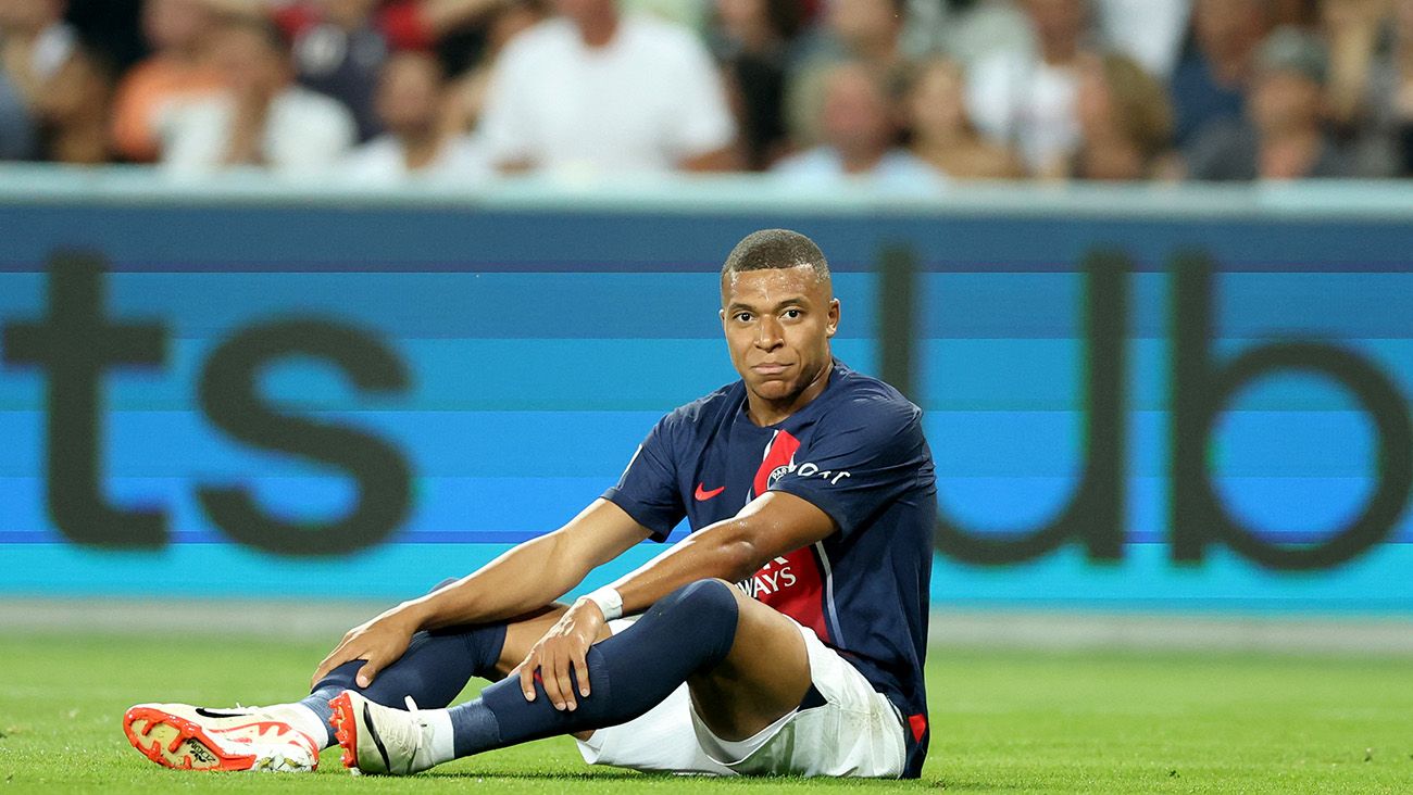 Kylian Mbappé in a match with Paris Saint-Germain