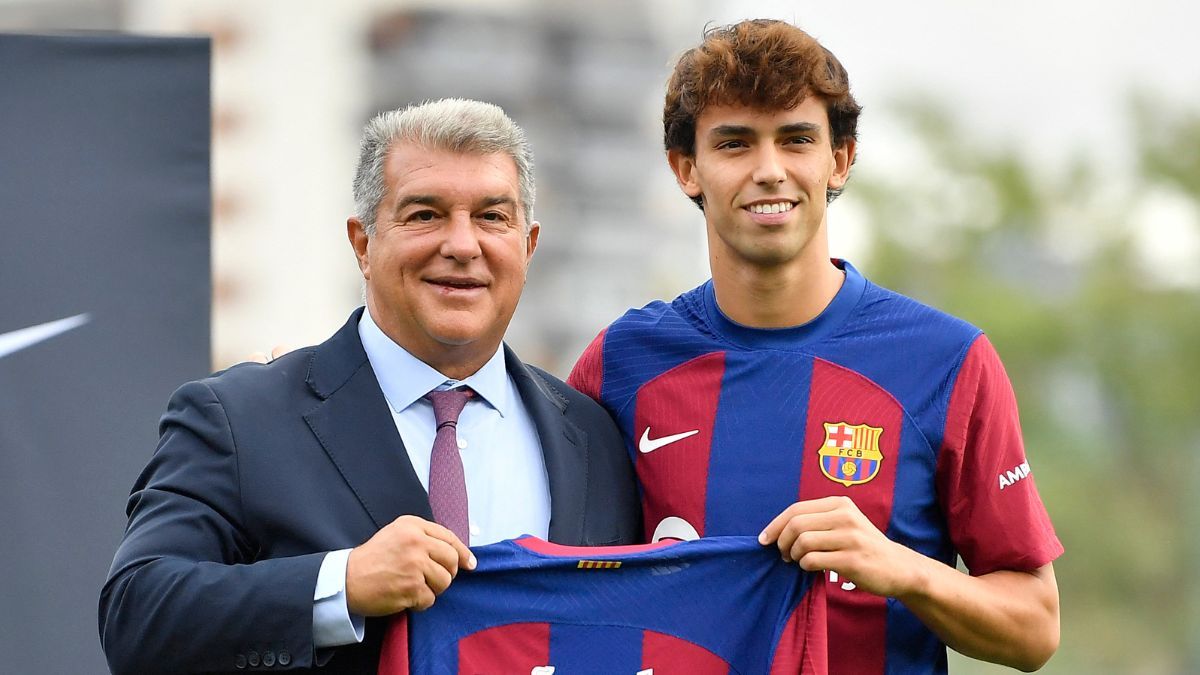 Joao Félix en su presentación con el Barça