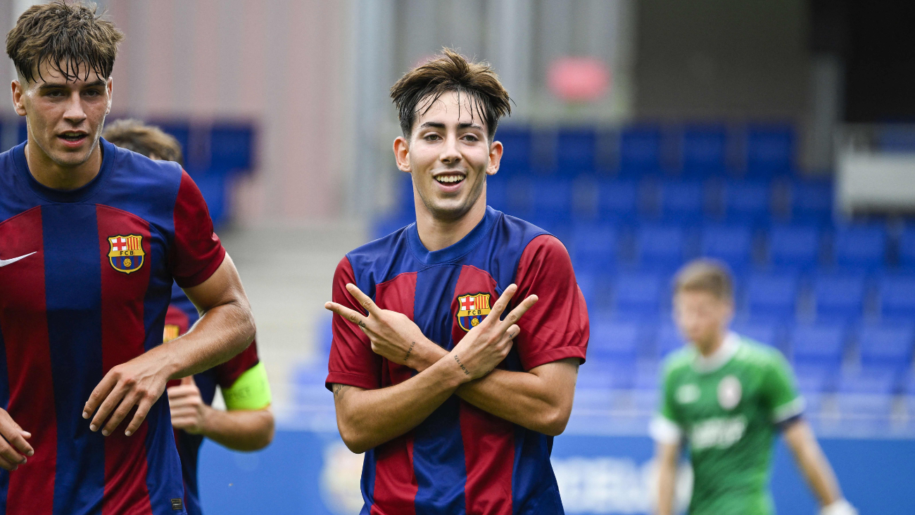 Dani Rodríguez celebrando su tanto ante el Amberes en la UEFA Youth League