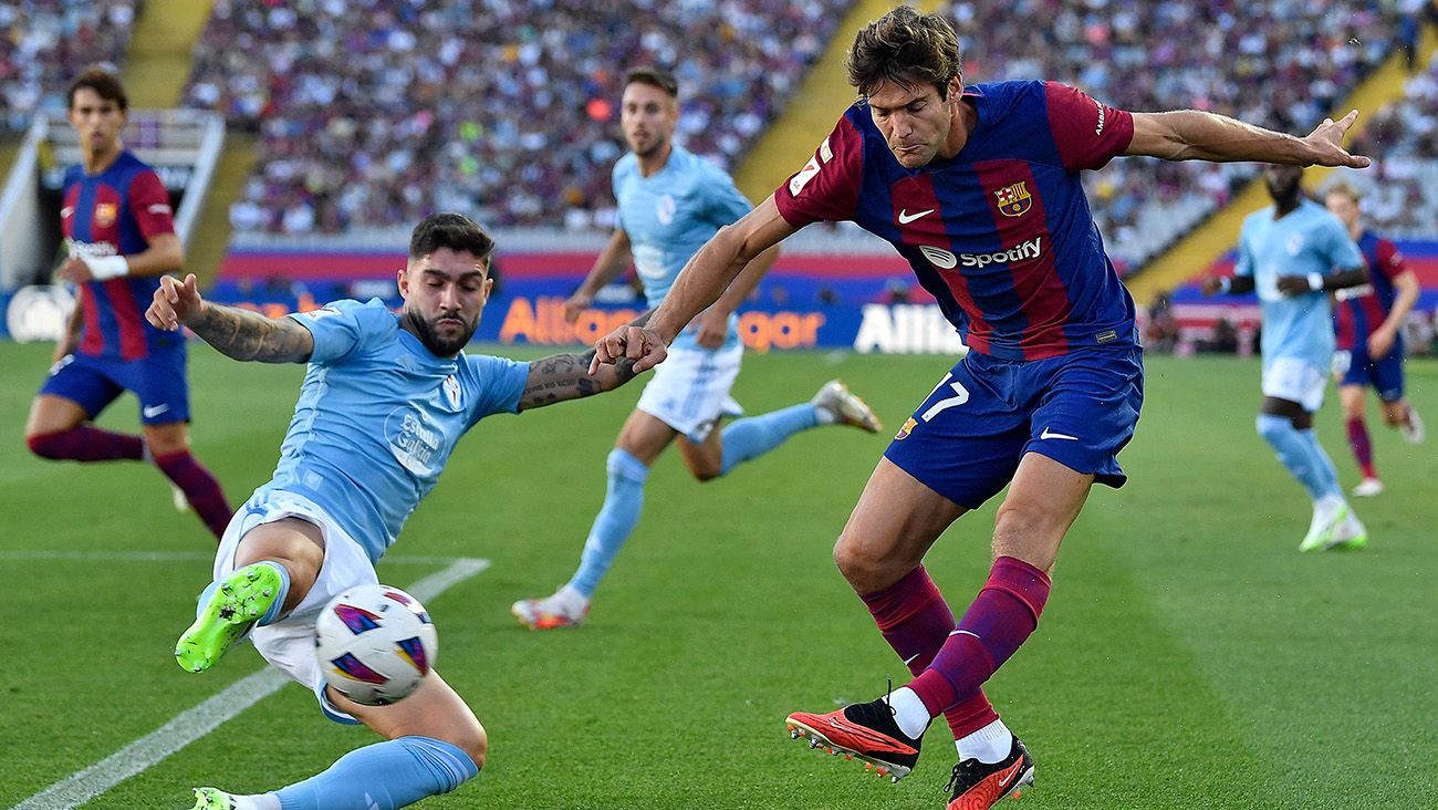 Marcos Alonso durante el Barça-Celta