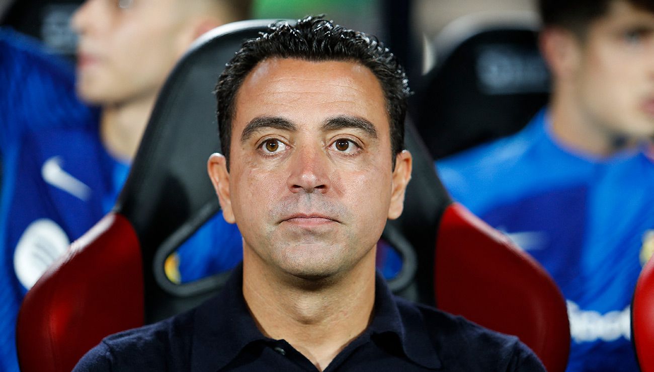 Xavi Hernández durante un partido con el Barça