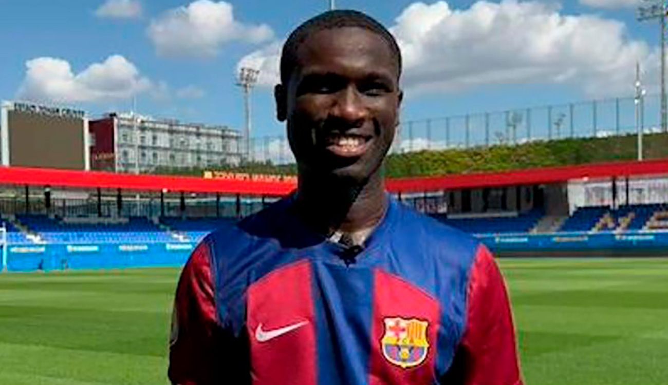 Mamadou Mbacke with Barça