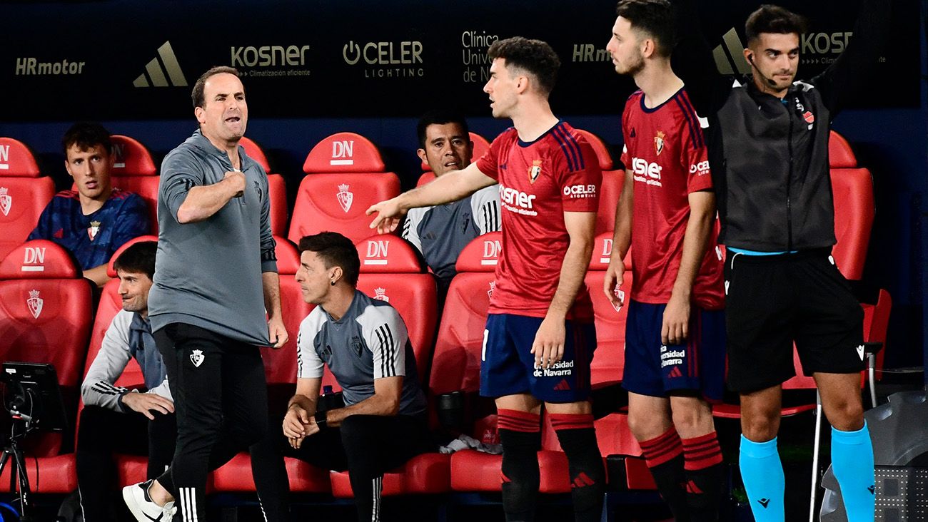 Jagoba Arrasate durante el Osasuna-Atlético (0-2)