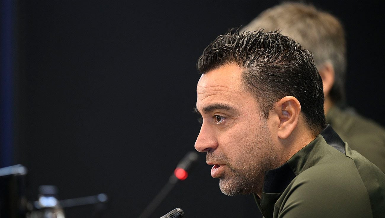 Xavi Hernández durante una rueda de prensa