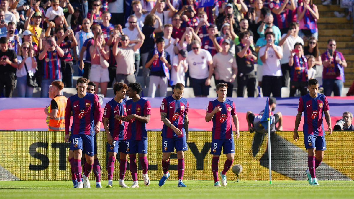 Los jugadores del Barça durante el Clásico