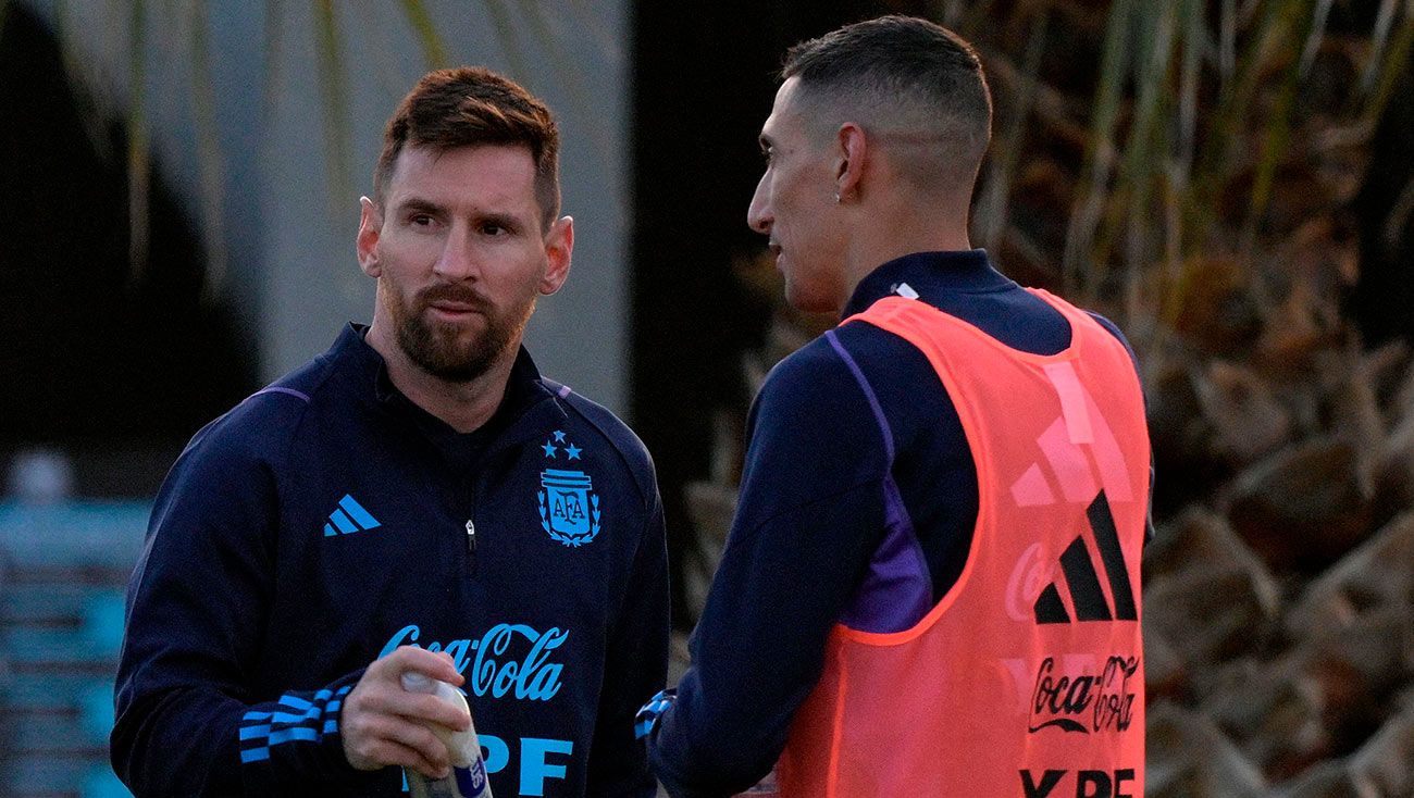 Di María y Messi durante un entrenamiento con Argentina