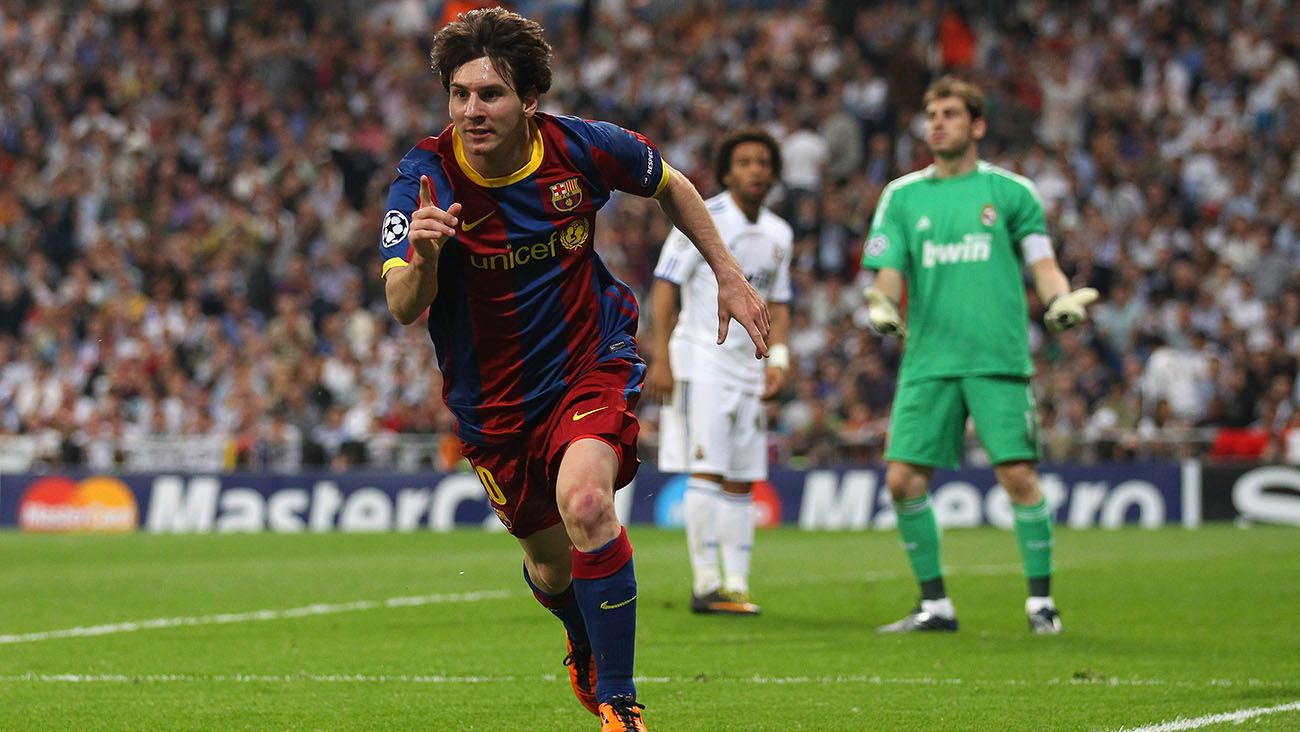 Leo Messi festejando su segundo gol en Champions al Madrid en 2011
