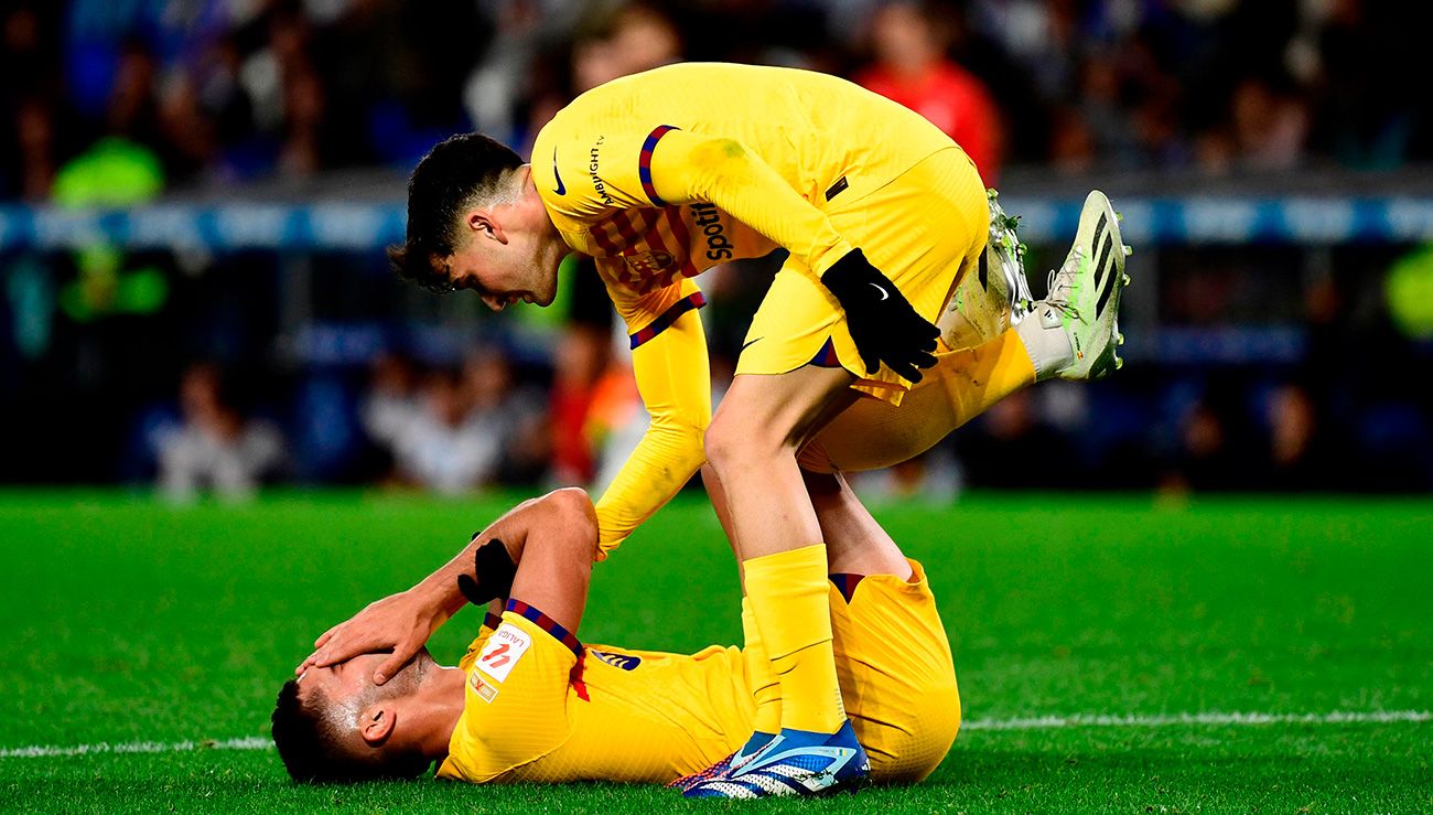 Pedri y Ferran Torres en Anoeta