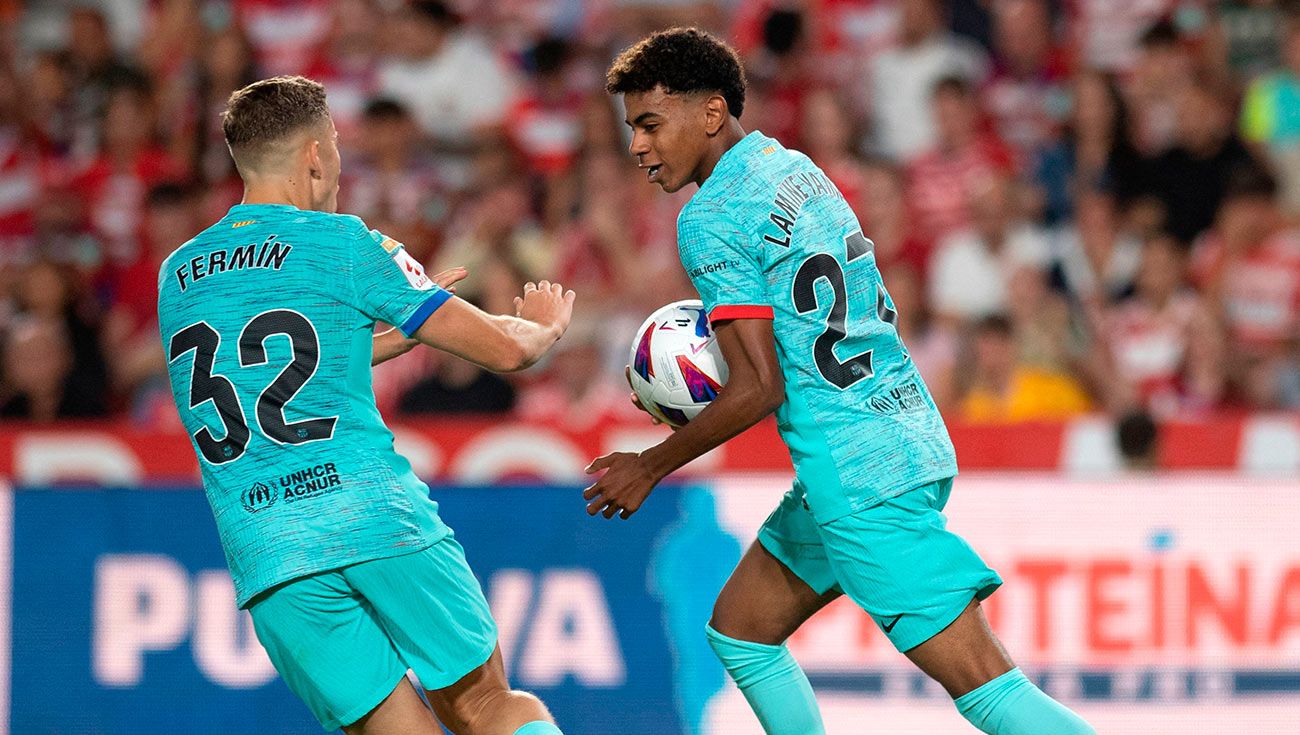 Fermín López y Lamine celebrando un gol