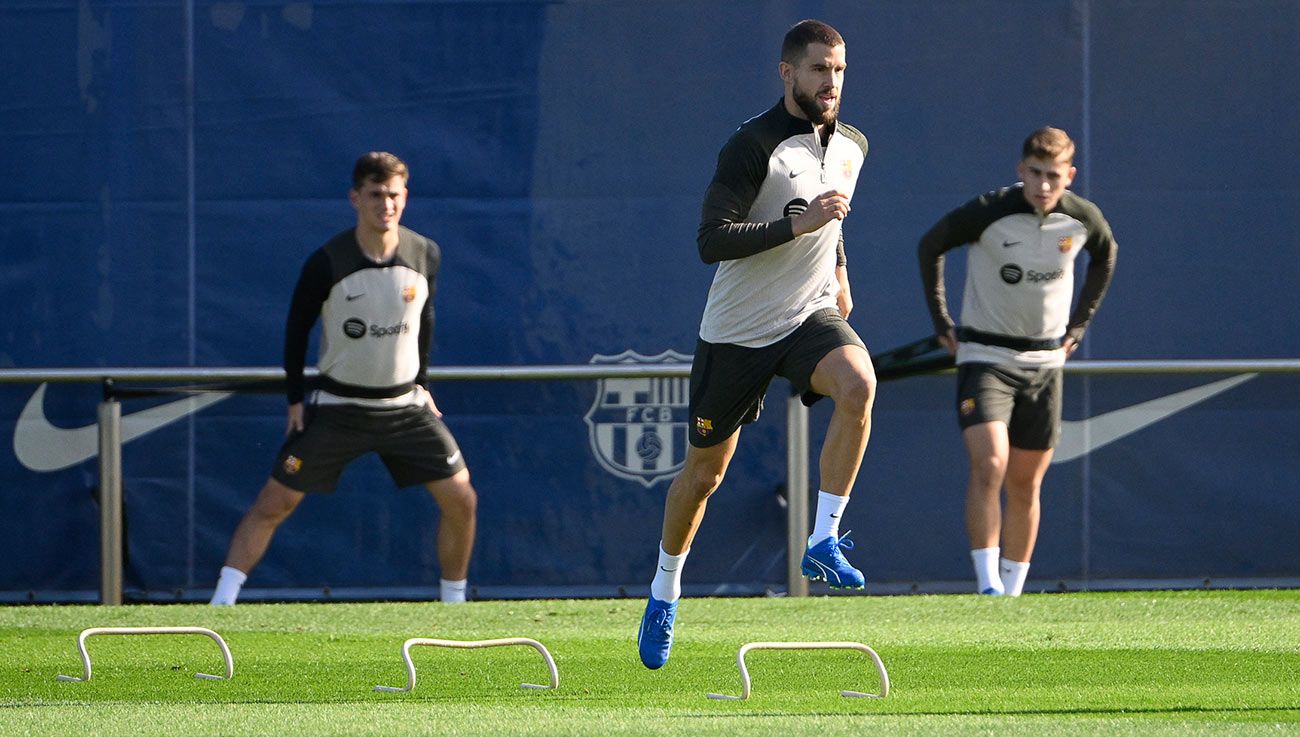 Iñigo Martínez entrenamiento