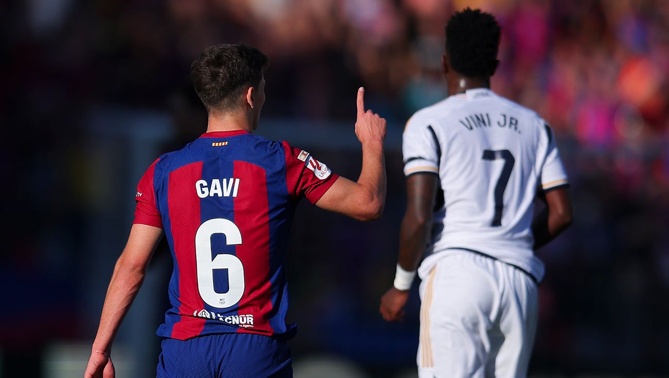 Gavi durante un Clásico ante el Madrid