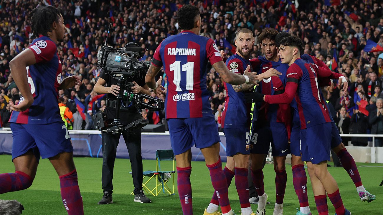 Los jugadores del Barça celebran un gol