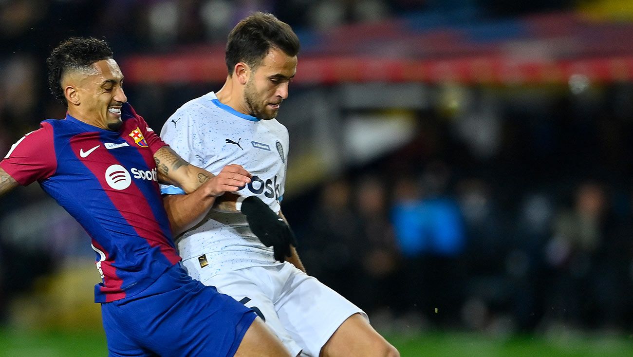 Eric García y Raphinha durante el Barça-Girona