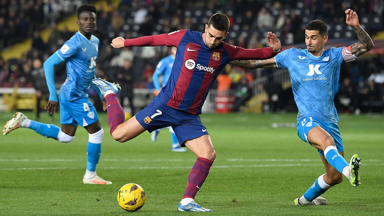 Ferran Torres durante el Barça-Almería (3-2)