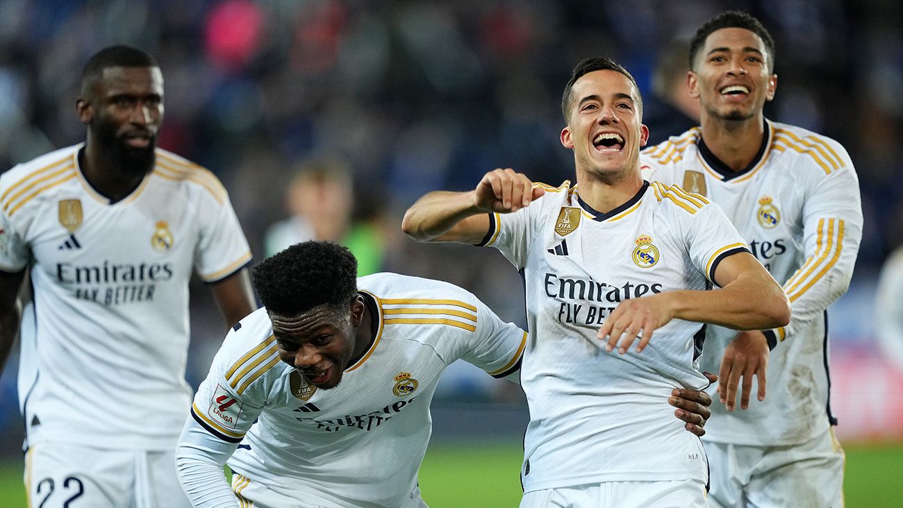 El Real Madrid celebrando su victoria ante el Alavés