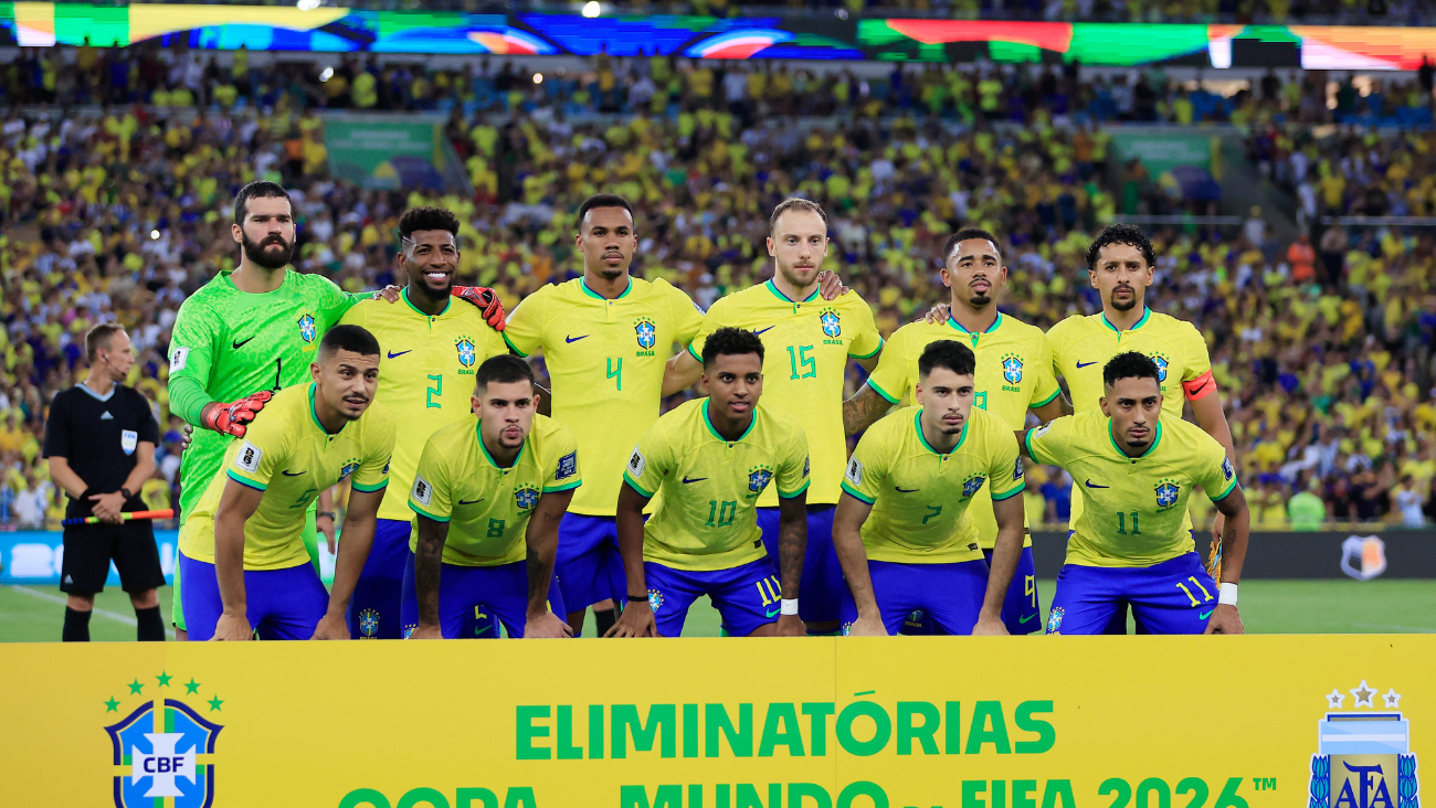 XI de la selección de Brasil en la derrota ante Argentina (0 1) en las Eliminatorias Mundialistas 2026