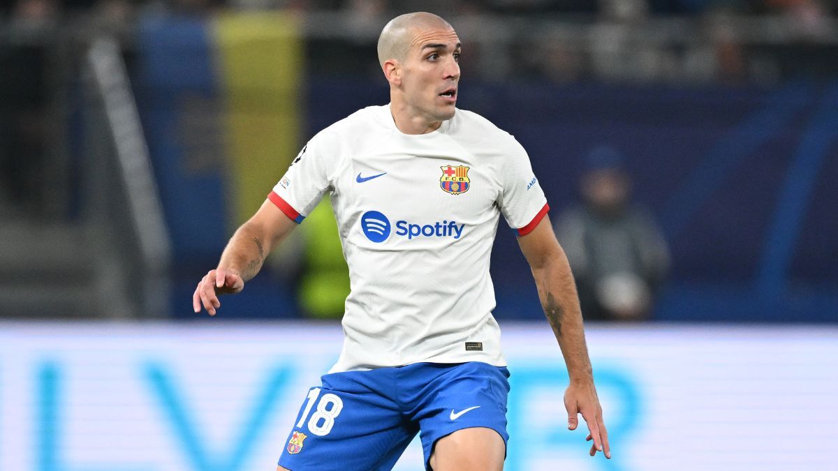 Oriol Romeu en un partido del FC Barcelona