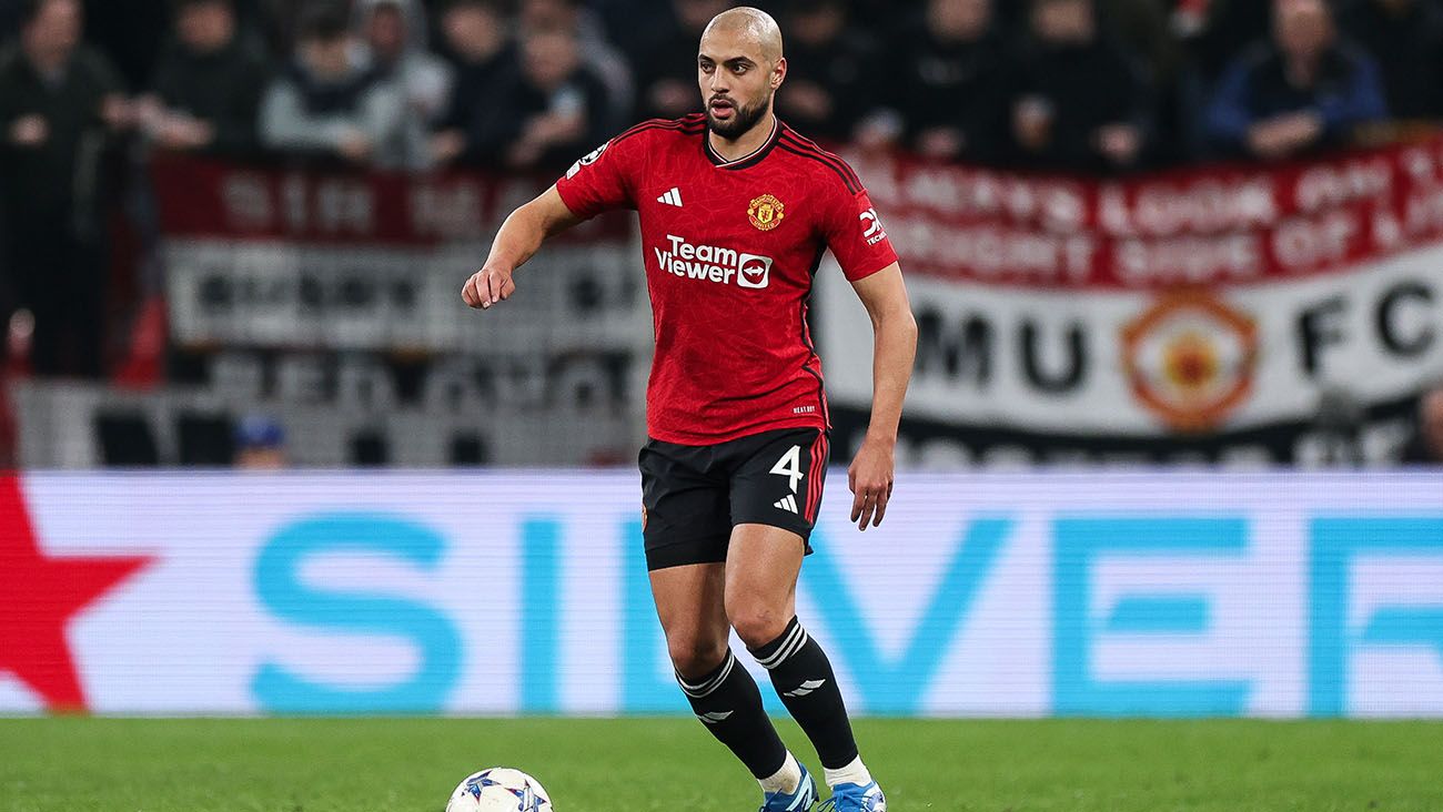Sofyan Amrabat in a match with Manchester United