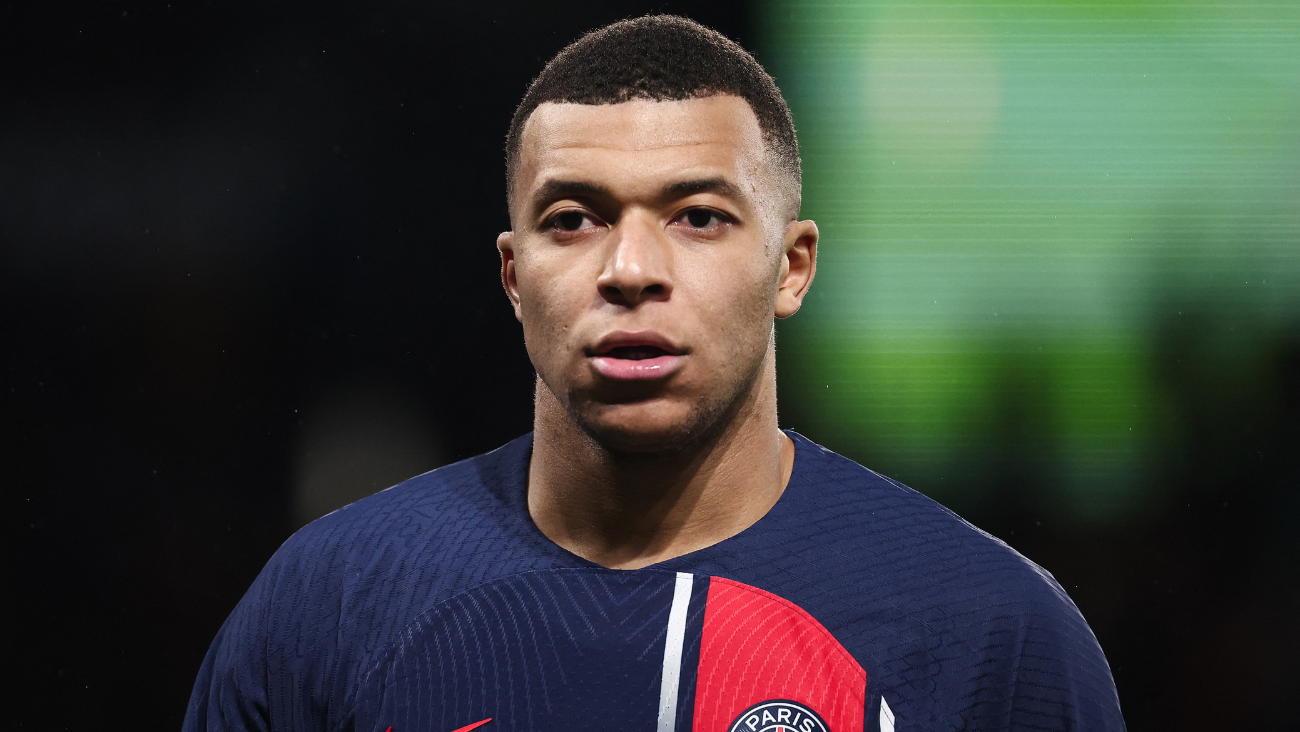 Kylian Mbappé en primer plano en el duelo entre el PSG y el Metz en la Ligue 1