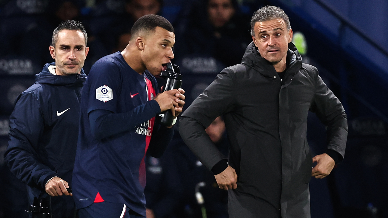 Luis Enrique y Kylian Mbappé en el duelo entre el PSG y el Metz en la Ligue 1