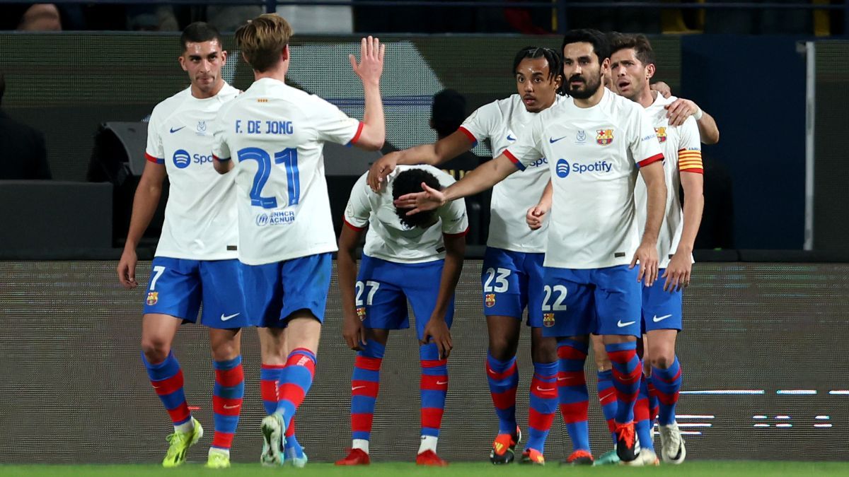 Los jugadores del FC Barcelona celebran un gol en la Ssupercopa de España