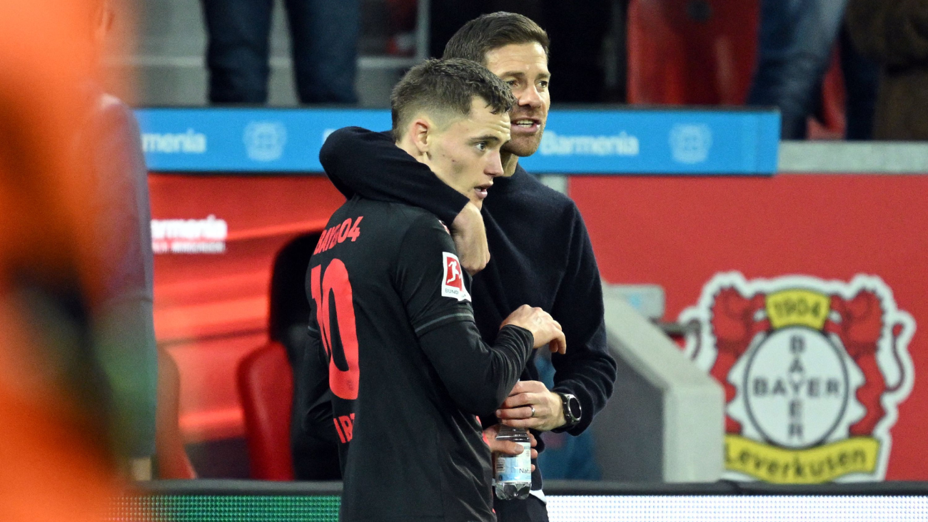 Xabi Alonso y Florian Wirtz en el Bayer Leverkusen en el duelo contra el Freiburg
