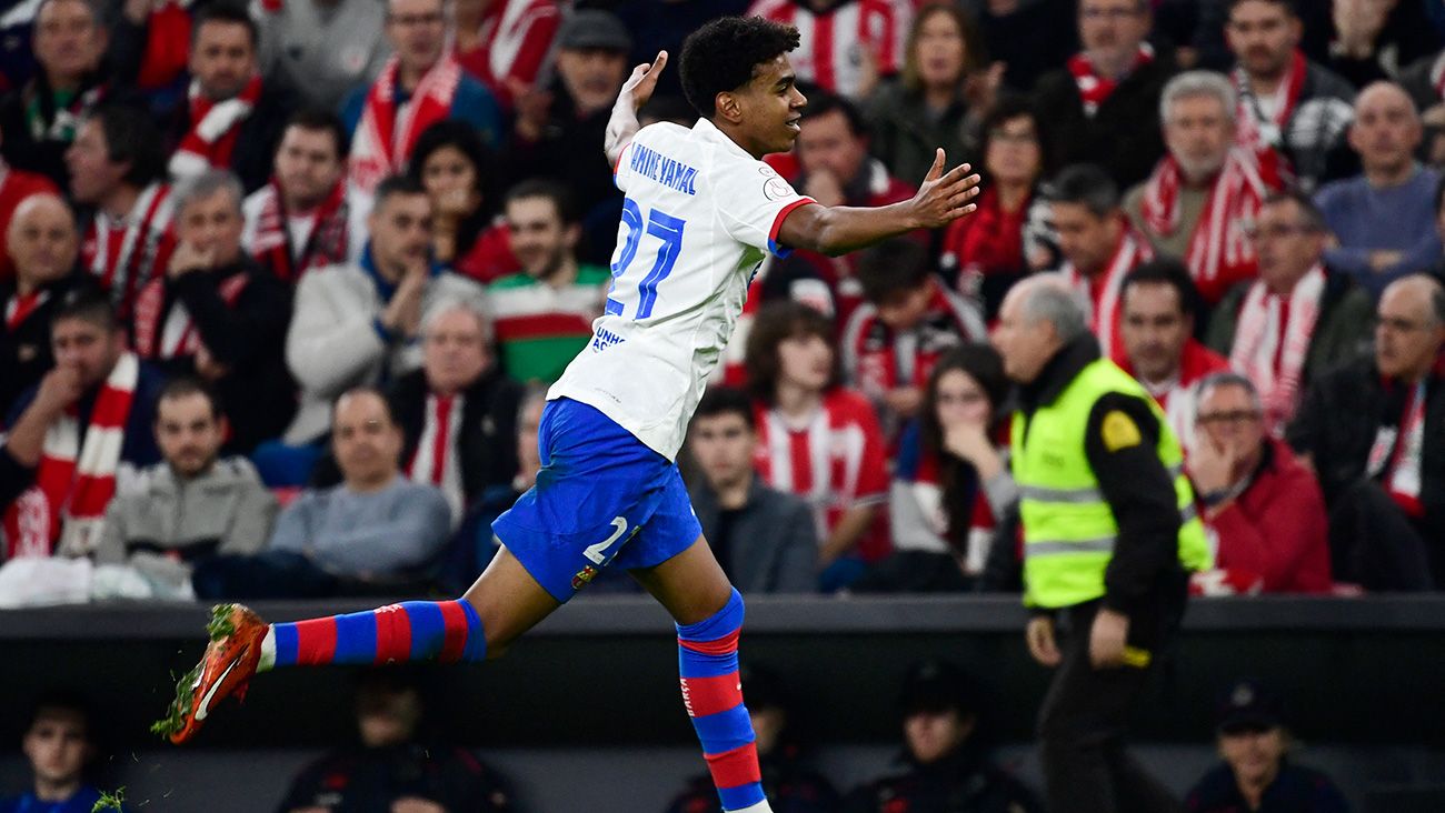 Lamine Yamal celebra su gol en San Mamés