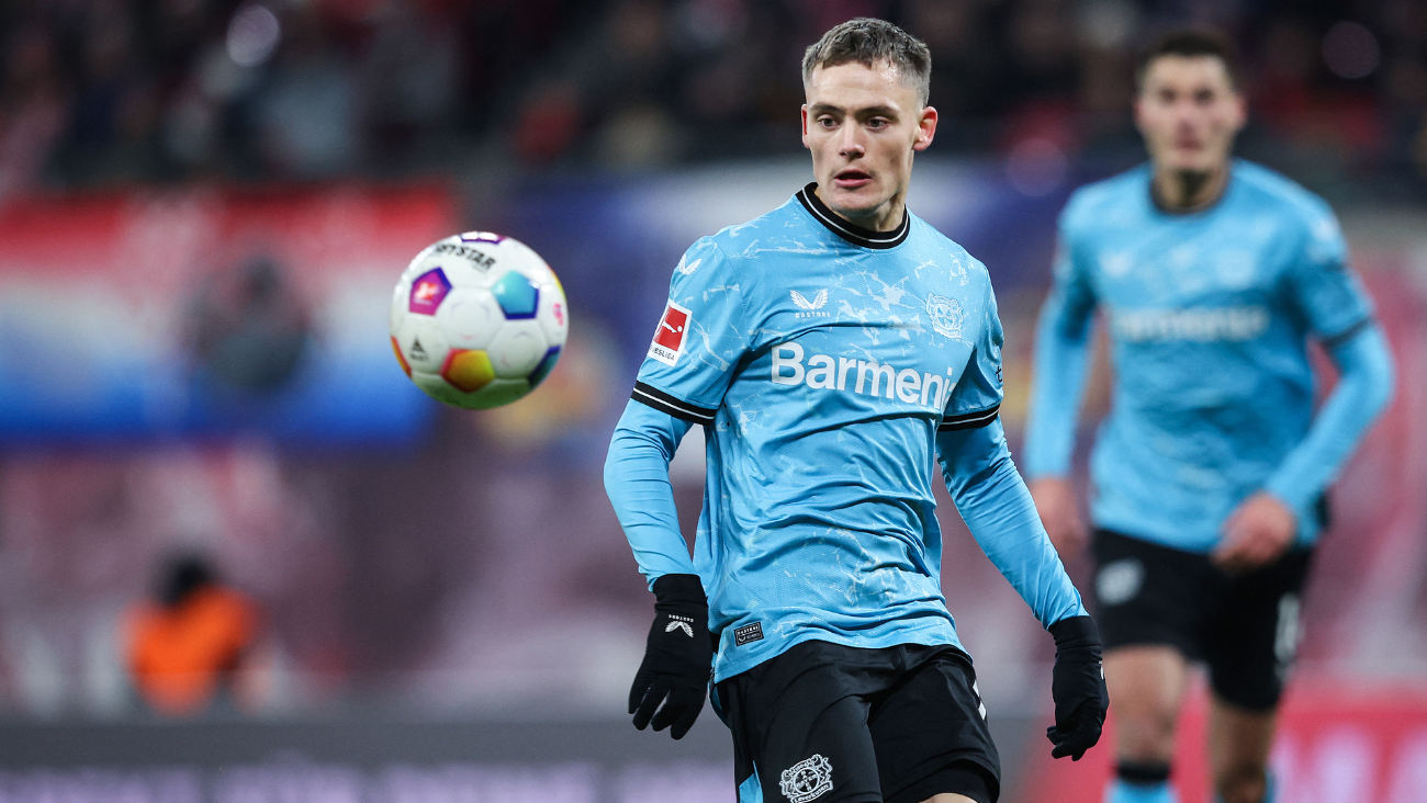 Florian Wirtz en el duelo de la Bundesliga entre el Bayer Leverkusen y el Leipzig