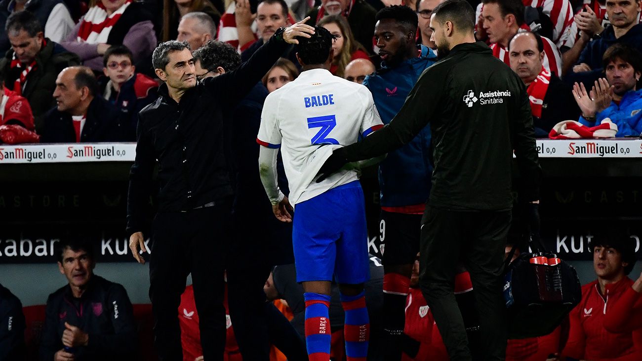 Balde abandonando el partido ante el Athletic Club