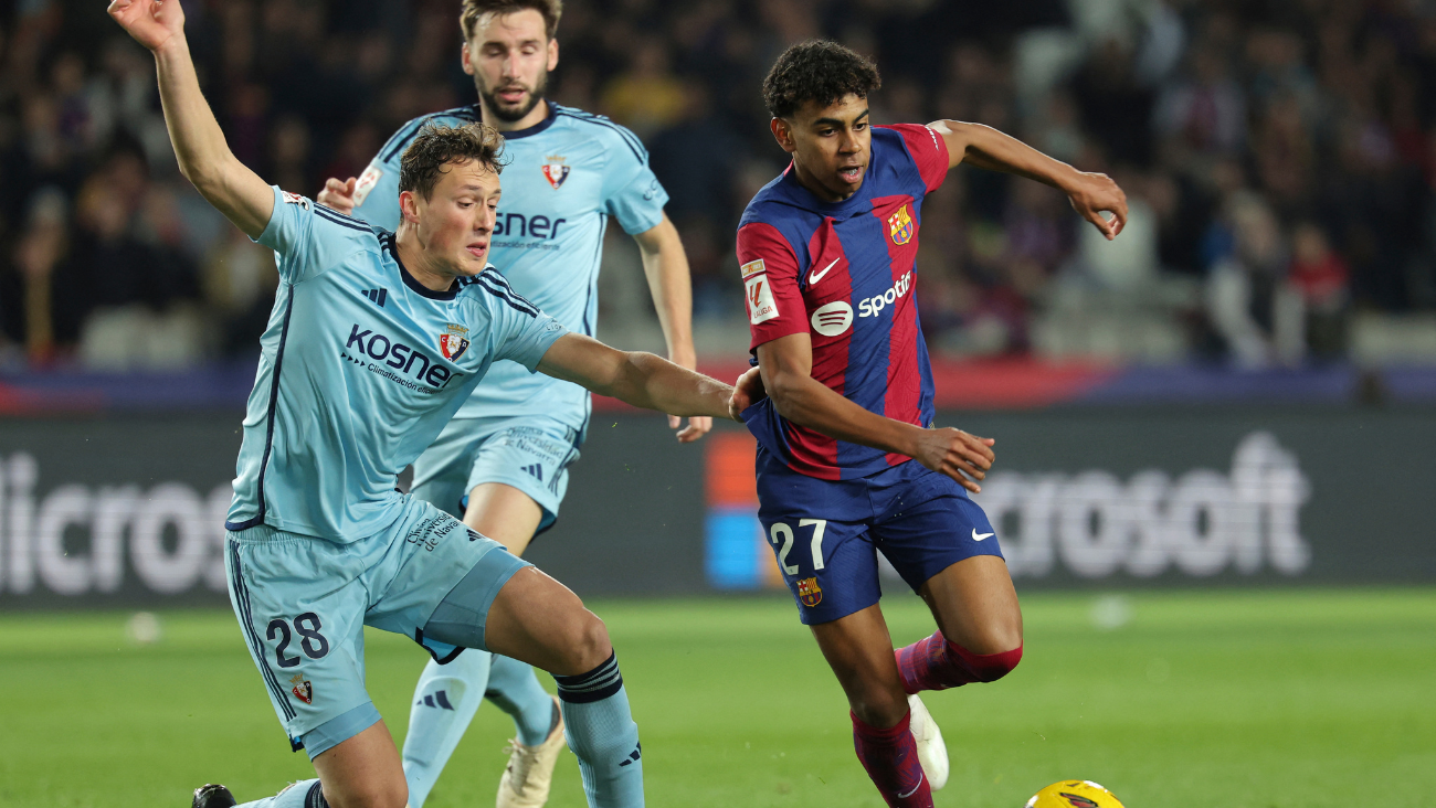 Lamine Yamal en el duelo del Barça ante el Osasuna en LaLiga